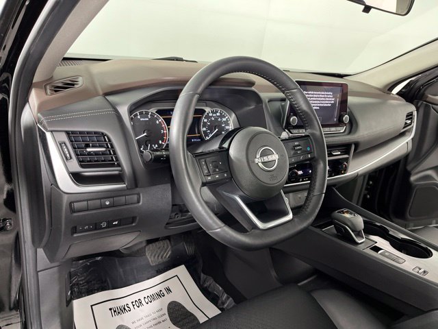 Used 2023 Nissan Rogue SV w/ SV Premium B Package FWD image 21