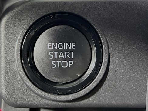 Used 2025 Toyota Tacoma SR5 image 23