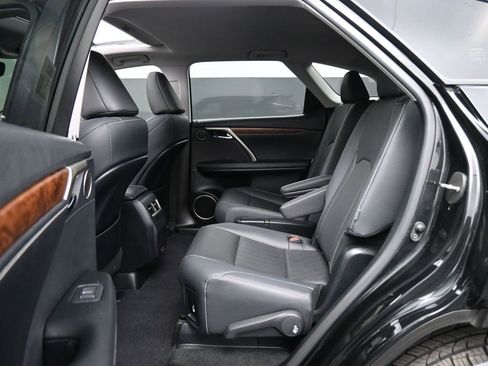 Used 2022 Lexus RX 350L Premium w/ Premium Package image 19