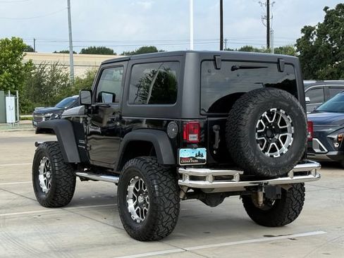 Used 2018 Jeep Wrangler Sport AWD/4WD image 7