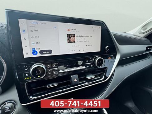 Used 2023 Toyota Highlander Platinum AWD/4WD image 25