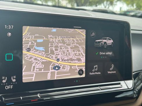 Certified 2024 Volkswagen Atlas Cross Sport SEL image 16