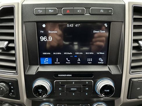 Used 2019 Ford F150 Lariat w/ Equipment Group 502A Luxury image 16