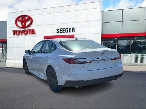 Certified 2025 Toyota Camry SE FWD image 7