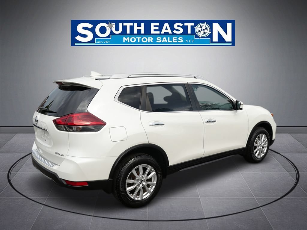 Used 2018 Nissan Rogue SV w/ Premium Package AWD/4WD image 7