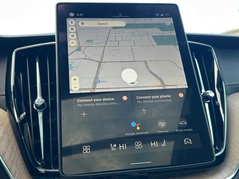 New 2026 Volvo XC60 B5 Ultra w/ Protection Package Premier image 26