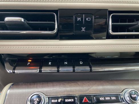 Used 2023 Lincoln Aviator Reserve w/ Equipment Group 201A image 28