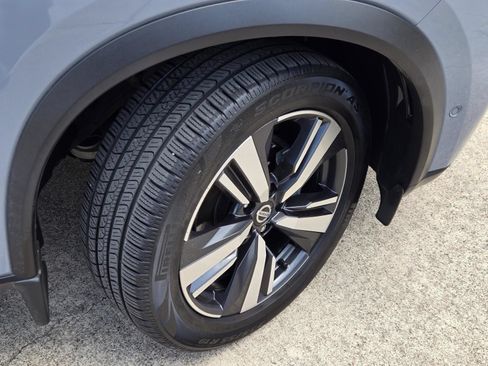 Used 2021 Nissan Rogue Platinum FWD image 6