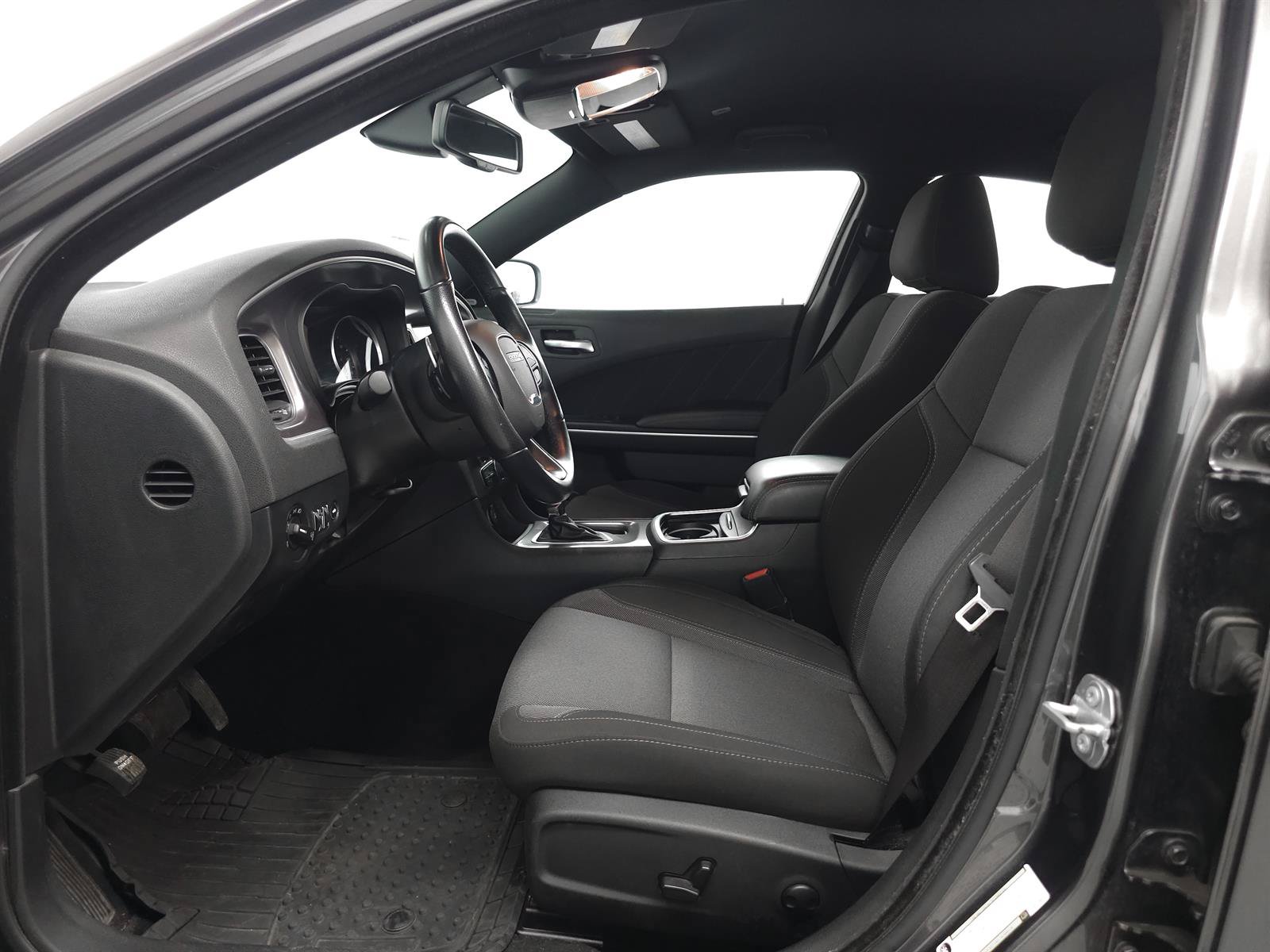 Used 2022 Dodge Charger SXT AWD/4WD image 4