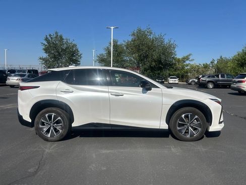 Used 2023 Lexus RZ 450e Premium w/ Technology Package AWD/4WD image 5