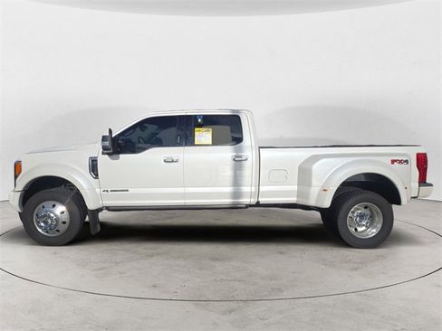 Used 2019 Ford F450 Limited image 2