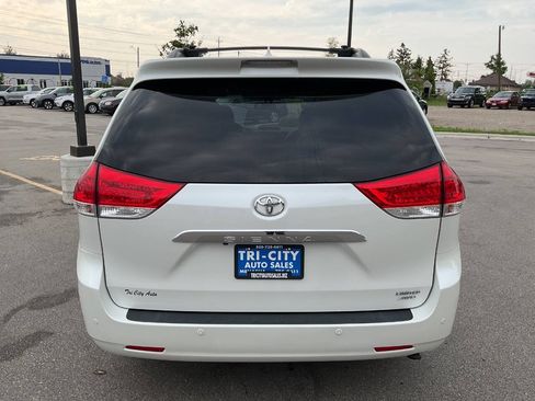 Used 2011 Toyota Sienna Limited w/ Premium Pkg AWD/4WD image 6