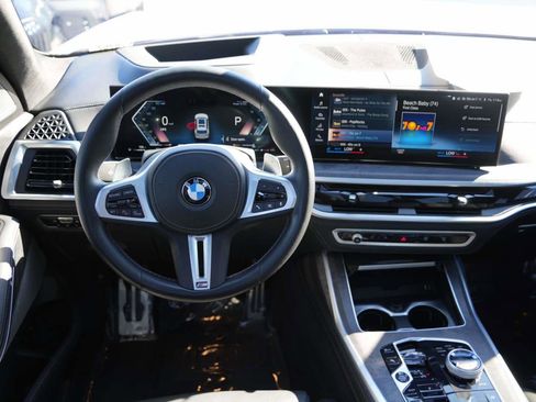 Certified 2023 BMW X7 M60i w/ Executive Package image 6