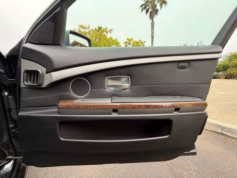 Used 2006 BMW 750i RWD image 62