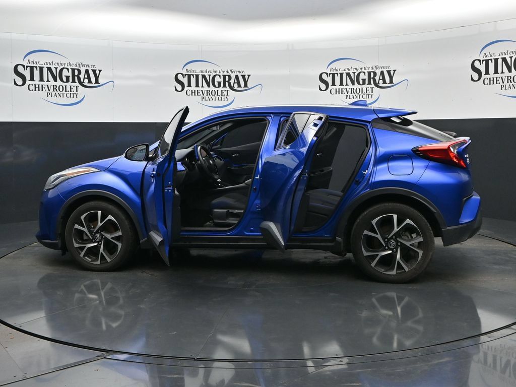 Used 2021 Toyota C-HR XLE FWD image 37