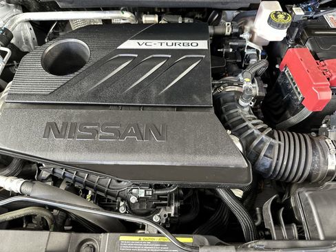 Used 2024 Nissan Rogue SV image 27