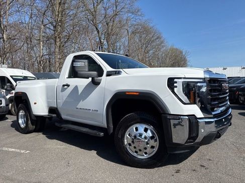 Used 2025 GMC Sierra 3500 Pro w/ 1SA Pro Safety Plus Package AWD/4WD image 1