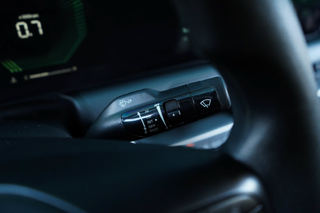 Used 2025 Kia K4 FWD image 33
