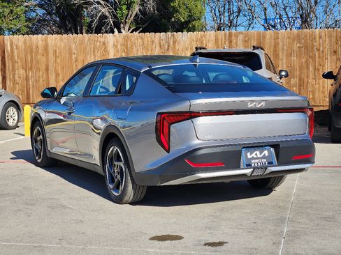 New 2026 Kia K4 EX image 3