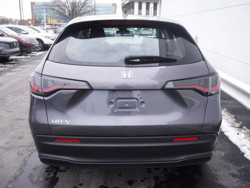 Used 2023 Honda HR-V LX image 7