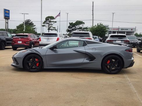 Used 2024 Chevrolet Corvette Stingray Preferred Conv w/ Z51 Performance Package RWD image 5