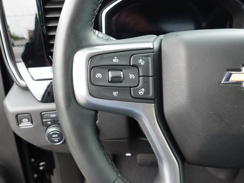 Used 2024 Chevrolet Silverado 1500 LT AWD/4WD image 45