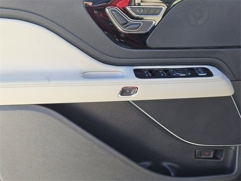 New 2026 Lincoln Aviator 2WD image 22