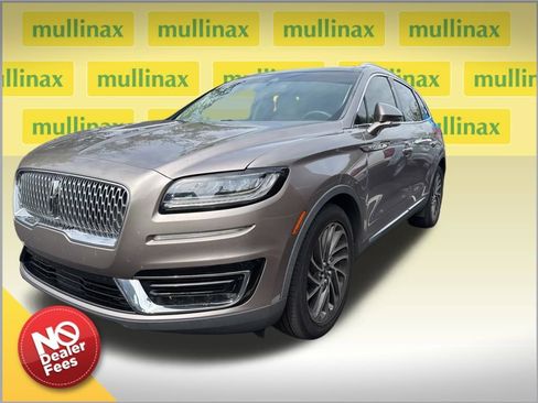 Used 2019 Lincoln Nautilus Reserve w/ Class II Trailer Tow Package FWD image 1
