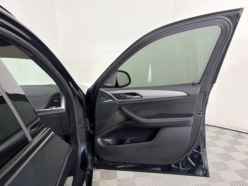 Used 2018 BMW X3 M40i image 31