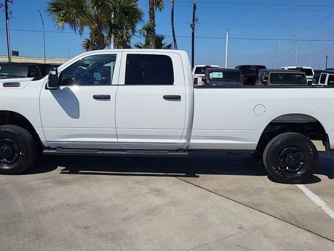 New 2026 RAM 2500 Tradesman AWD/4WD image 5