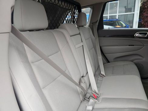 Used 2012 Jeep Grand Cherokee Laredo w/ Laredo E Group image 16