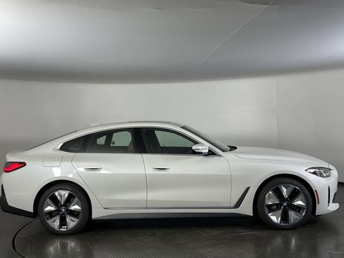 Used 2025 BMW i4 xDrive40i w/ Premium Package image 4