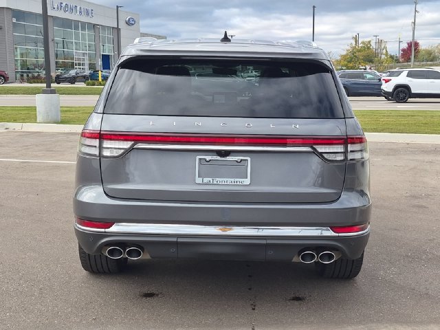 Used 2024 Lincoln Aviator Reserve w/ Equipment Group 201A AWD/4WD image 4