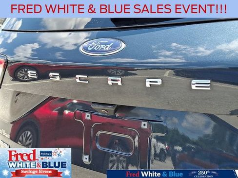 Certified 2022 Ford Escape SEL AWD/4WD image 31