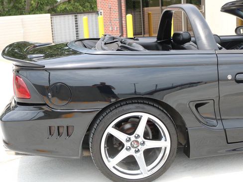 Used 1997 Ford Mustang GT RWD image 38
