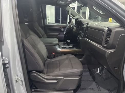 Used 2024 Chevrolet Silverado 1500 RST image 32