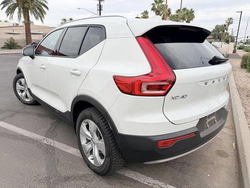 Used 2019 Volvo XC40 T5 Momentum AWD/4WD image 5