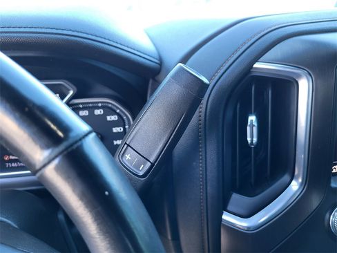 Used 2019 GMC Sierra 1500 AT4 w/ Off Road Performance Package image 13