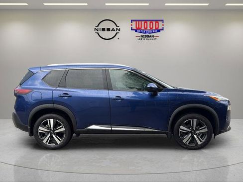 Used 2023 Nissan Rogue SL AWD/4WD image 2