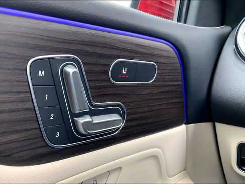 New 2026 Mercedes-Benz GLB 250 4MATIC image 24