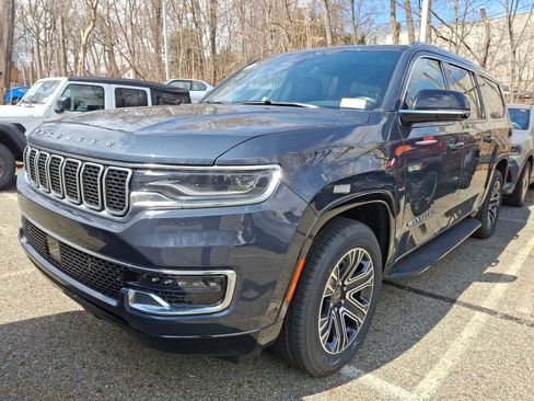 New 2025 Jeep Wagoneer L 4WD w/ Premium Group I image 2