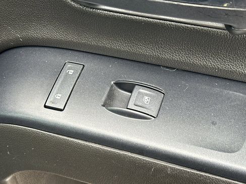 Used 2017 Chevrolet Silverado 1500 Custom w/ LPO, Street Package image 21