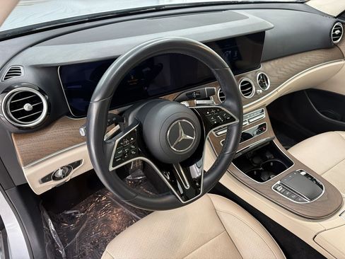 Used 2022 Mercedes-Benz E 450 4MATIC All-Terrain Wagon image 4