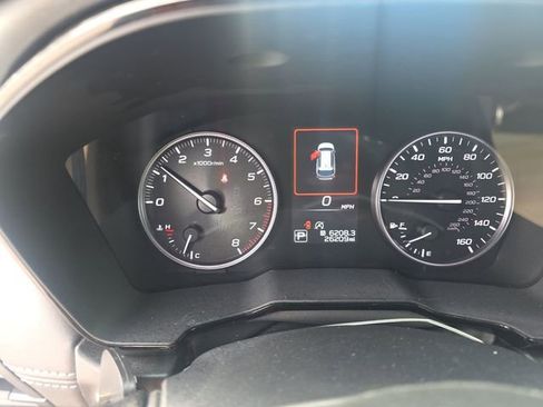 Used 2023 Subaru Outback Premium image 10