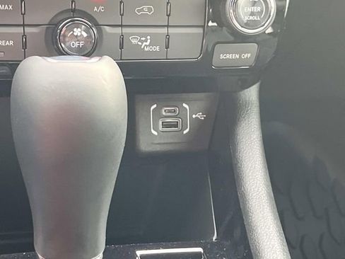 New 2026 Jeep Compass Latitude image 29