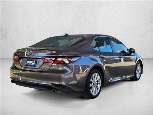 Used 2023 Toyota Camry LE FWD image 8