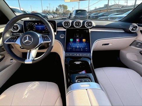 Used 2025 Mercedes-Benz CLE 300 4MATIC Cabriolet image 17