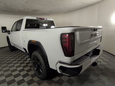 New 2026 GMC Sierra 2500 AT4 w/ AT4 Premium Plus Package AWD/4WD image 7