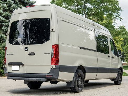 Used 2023 Mercedes-Benz Sprinter 2500 image 6