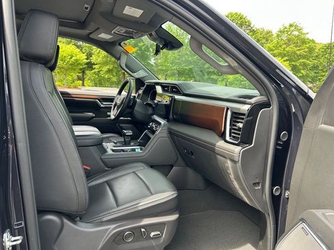 Used 2025 GMC Sierra 1500 Denali w/ Technology Package AWD/4WD image 49
